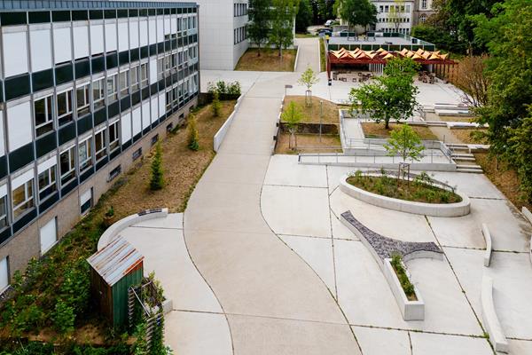 Neugestaltung des Geländes des Lycée Michel Lucius